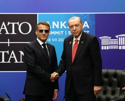 Cumhurbaşkanı Erdoğan, Macron’u Türkiye’deki COP31 Zirvesi’ne davet etti